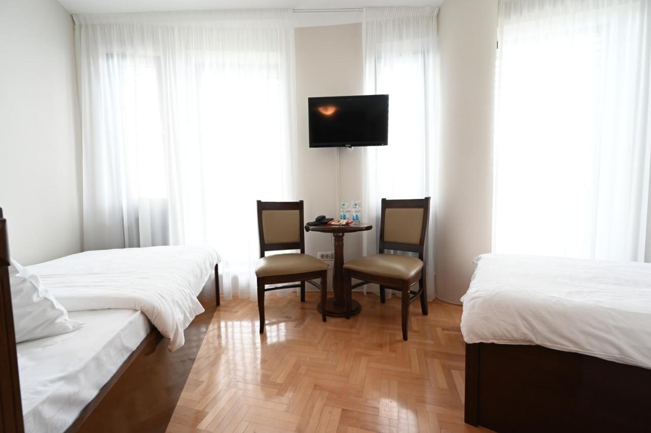 Hotel "Jkc Banja Luka" Esterno foto
