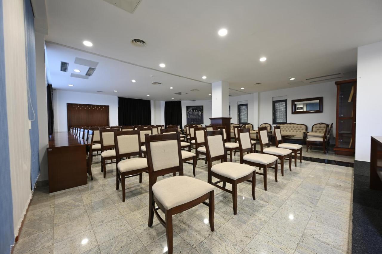 Hotel "Jkc Banja Luka" Esterno foto