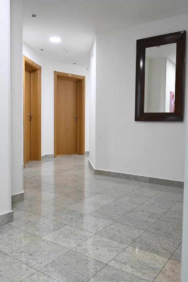 Hotel "Jkc Banja Luka" Esterno foto