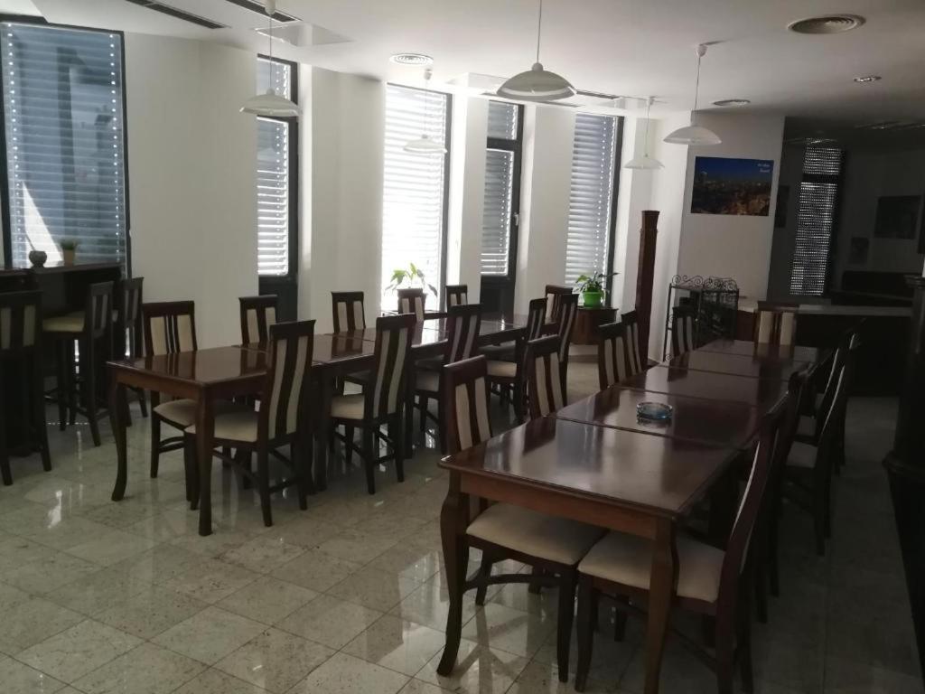 Hotel "Jkc Banja Luka" Esterno foto